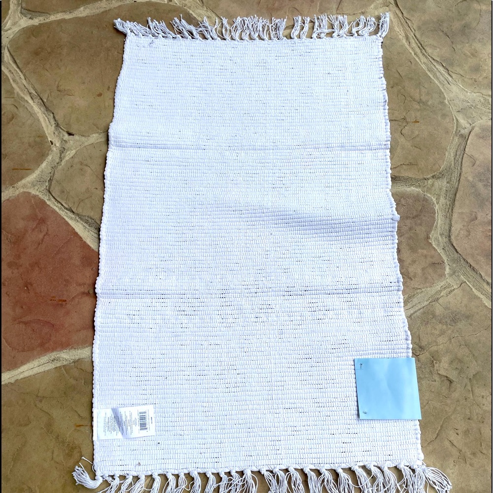 White & Gray Leopard Print Rug - Picture 3 of 5